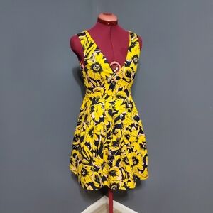 J Crew Fit & Flare Dress Size 2 Petite Yellow Flowers